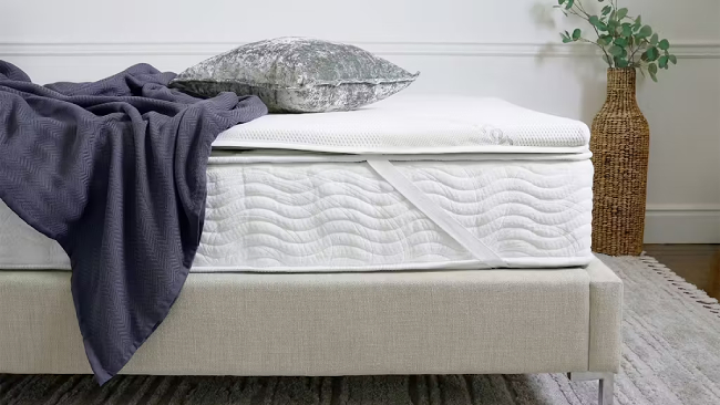 Saatva Natural Latex Mattress Topper Review 650